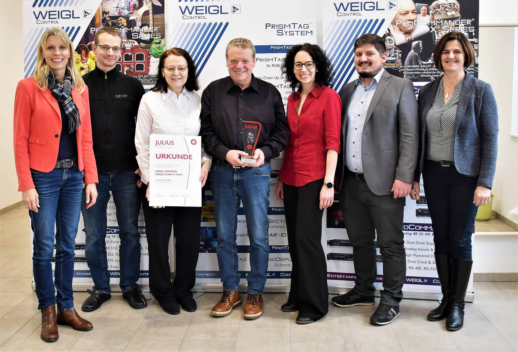 2023-01-17 Julius-Award Weigl Control Sabine Lindorfer, Daniel Weigl, Maria Weigl, Manfred Weigl, Verena Weigl, Georg Fiederhell, Maria Hagenauer